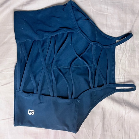 BuffBunny Ivy Crop Top - Picture 2 of 3